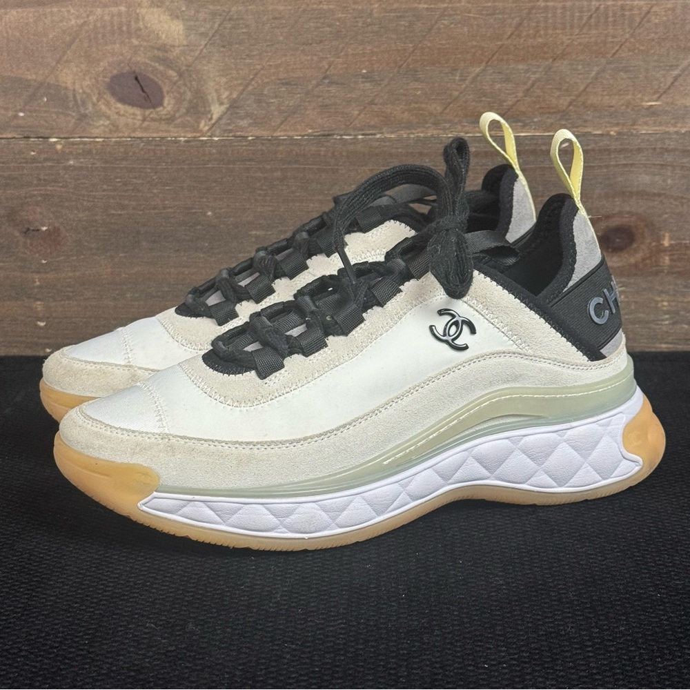 Women’s Channel velvet calfskin CC sneakers ivory black size 37 US 7
